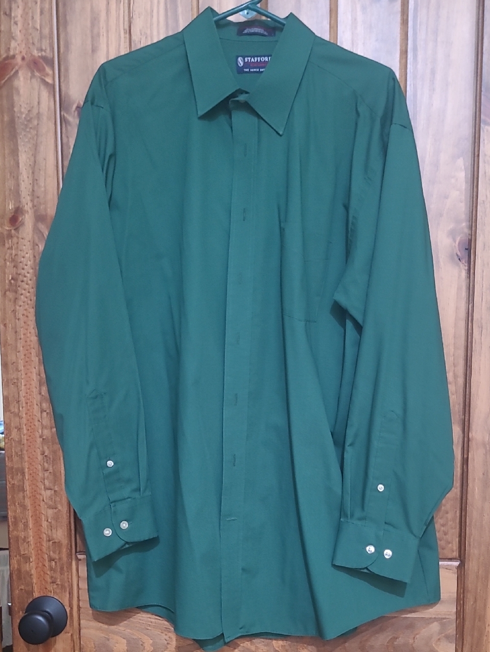 Stafford Men's Dark Green Dress Shirt. Size 17 1/2 34/35